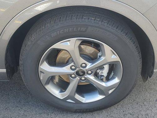 Carbonized Gray Metallic 2024 Ford Escape ST-Line