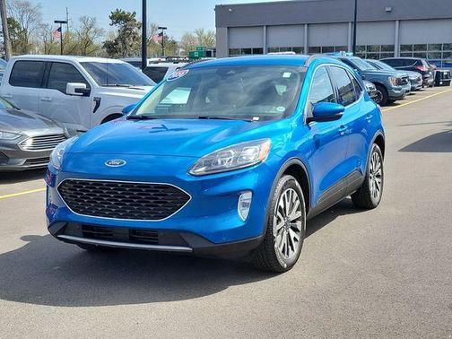 Blue Metallic 2020 Ford Escape Titanium