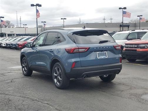 2026 Ford Escape ST-Line Select