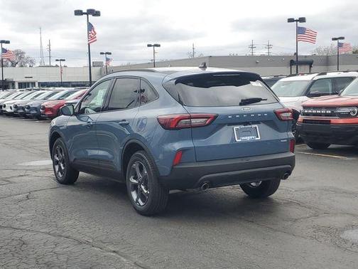 2026 Ford Escape ST-Line Select
