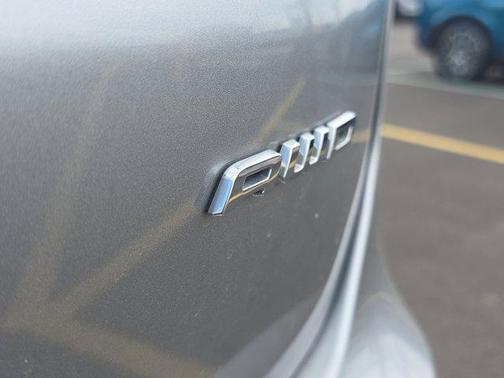 Silver Metallic 2023 Ford Edge SEL