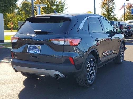 2022 Ford Escape PHEV SE