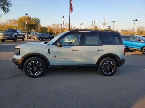 Cactus 2024 Ford Bronco Sport Outer Banks