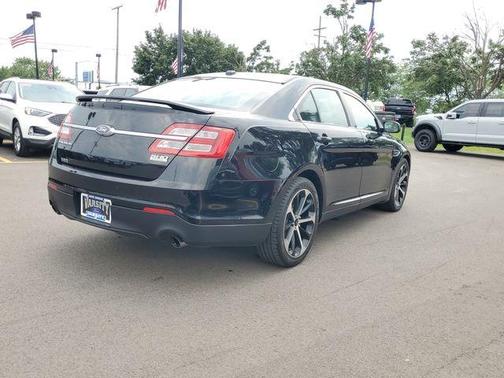 Shadow Black 2016 Ford Taurus SHO
