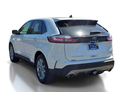 White Metallic 2023 Ford Edge Titanium