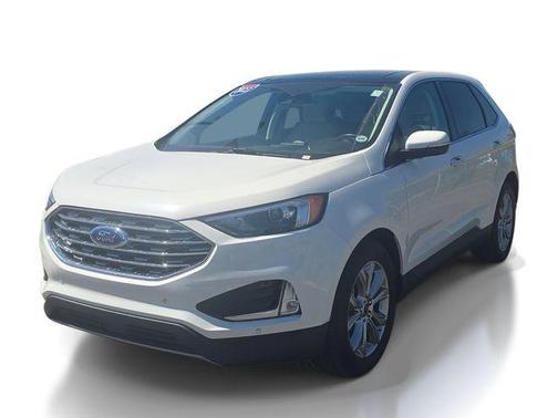 White Metallic 2023 Ford Edge Titanium