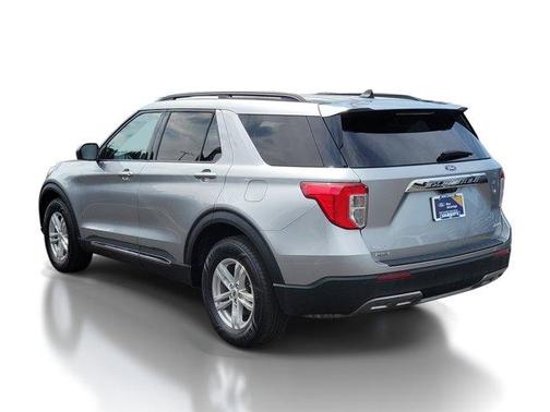Silver Metallic 2024 Ford Explorer XLT