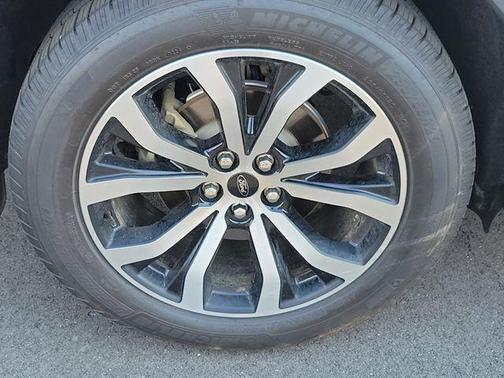 Black Metallic 2020 Ford Explorer ST