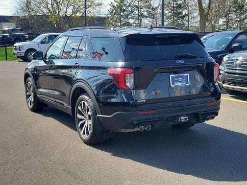 Black Metallic 2020 Ford Explorer ST