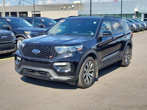 Black Metallic 2020 Ford Explorer ST