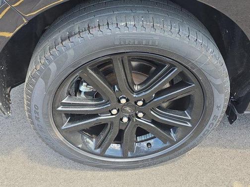 Black Metallic 2023 Ford Edge ST Line