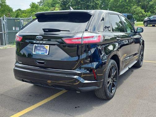 Black Metallic 2023 Ford Edge ST Line