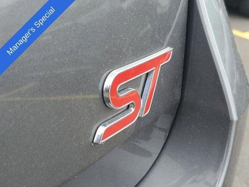 Gray Metallic 2023 Ford Explorer ST