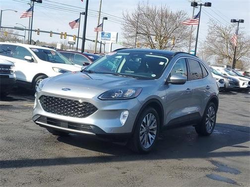 2022 Ford Escape Titanium