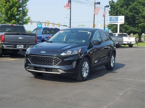 2020 Ford Escape SE