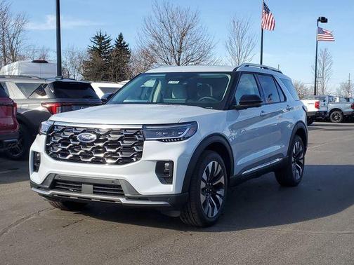 White Metallic 2026 Ford Explorer Platinum