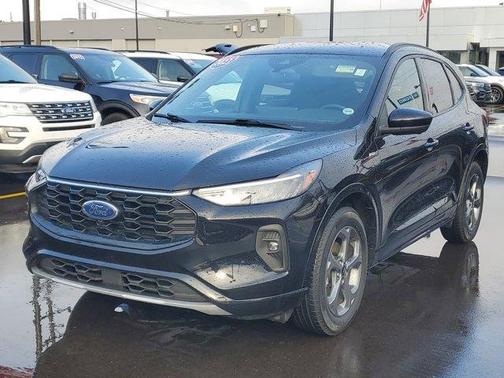 2023 Ford Escape ST-Line Select