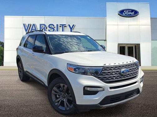 White Metallic 2023 Ford Explorer XLT