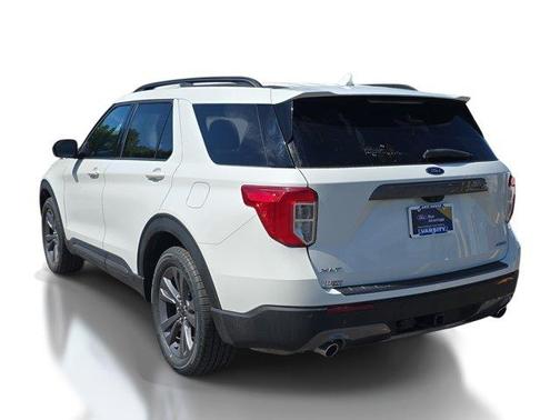 White Metallic 2023 Ford Explorer XLT