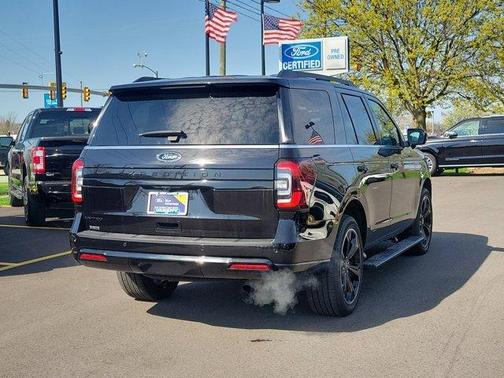 Black Metallic 2024 Ford Expedition Limited