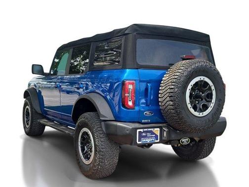 Blue Metallic 2022 Ford Bronco Outer Banks
