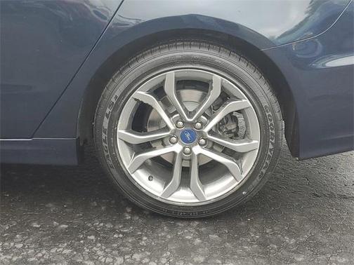 2020 Ford Fusion SEL