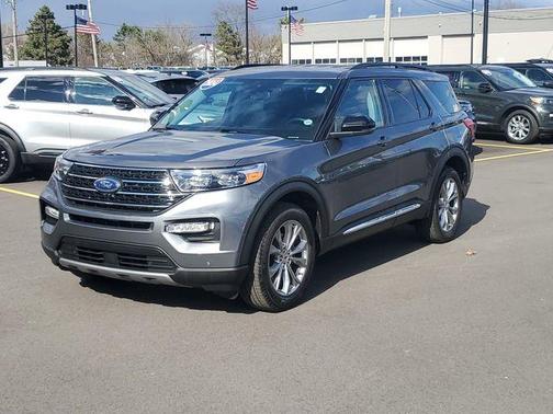 2024 Ford Explorer XLT