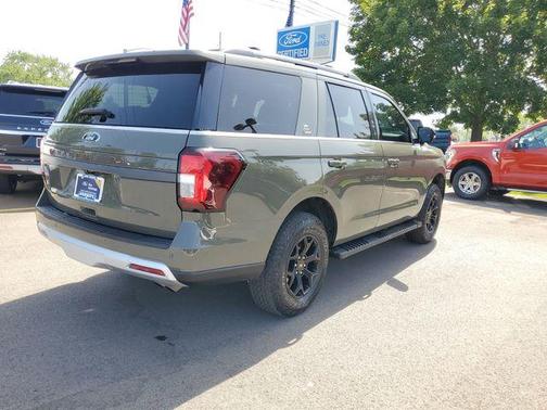 Green 2024 Ford Expedition Timberline