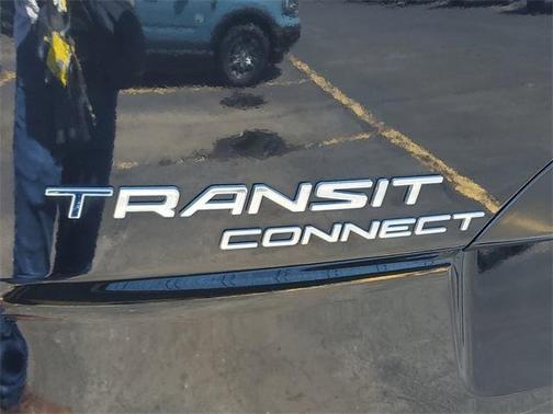 2022 Ford Transit Connect Titanium