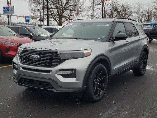 2023 Ford Explorer ST-Line