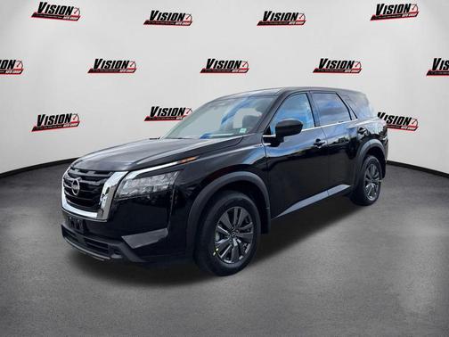 2025 Nissan Pathfinder S 4WD