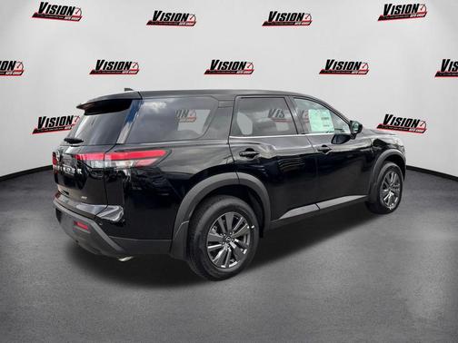 2025 Nissan Pathfinder S 4WD