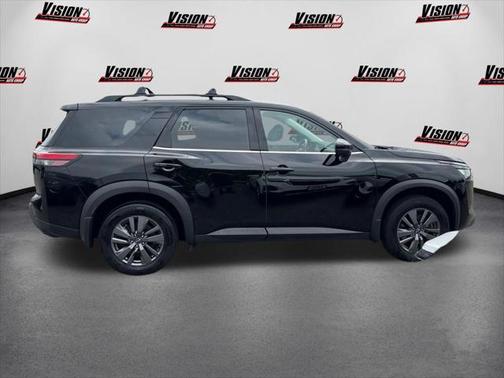 2024 Nissan Pathfinder SV 4WD
