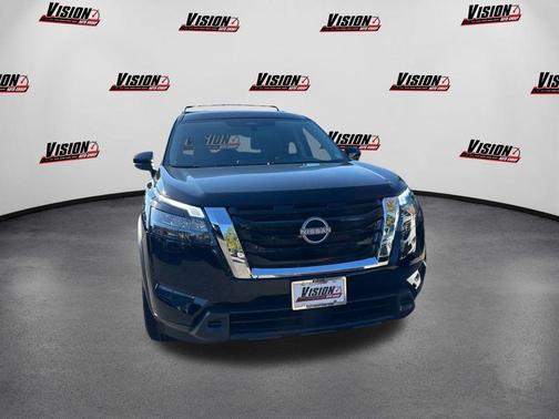 2025 Nissan Pathfinder SV 4WD
