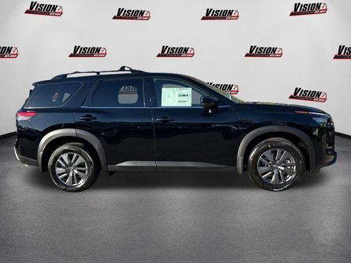 2025 Nissan Pathfinder SV 4WD