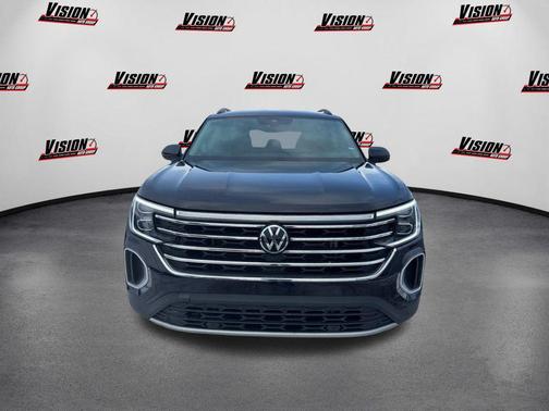 2025 Volkswagen Atlas 2.0T SE w/Technology 4MOTION