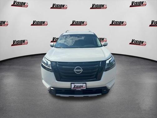 2024 Nissan Pathfinder SL 4WD