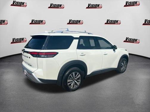 2024 Nissan Pathfinder SL 4WD