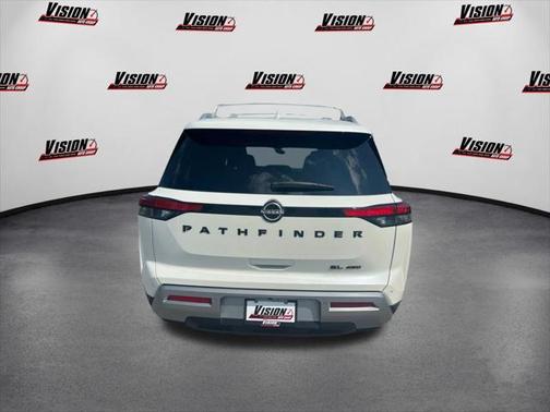 2024 Nissan Pathfinder SL 4WD