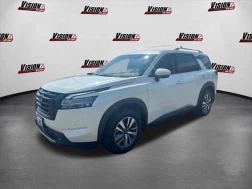 2024 Nissan Pathfinder SL 4WD