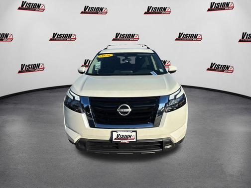 2024 Nissan Pathfinder SV 4WD