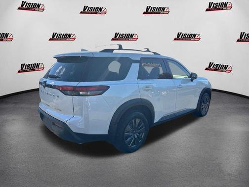 2024 Nissan Pathfinder SV 4WD