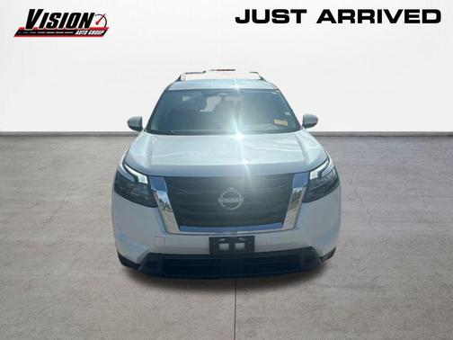 2024 Nissan Pathfinder SV 4WD