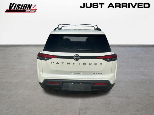 2024 Nissan Pathfinder SV 4WD