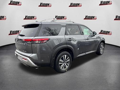 2025 Nissan Pathfinder SL 4WD