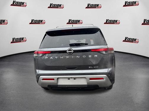 2025 Nissan Pathfinder SL 4WD