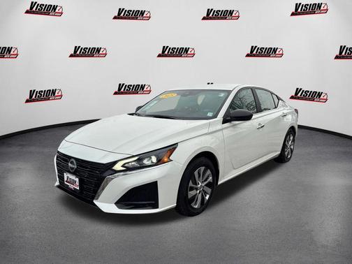 2025 Nissan Altima S FWD