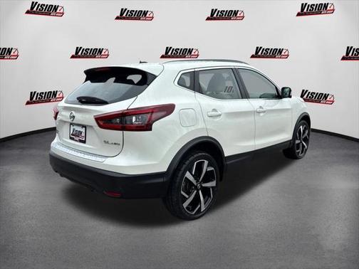 2022 Nissan Rogue Sport SL