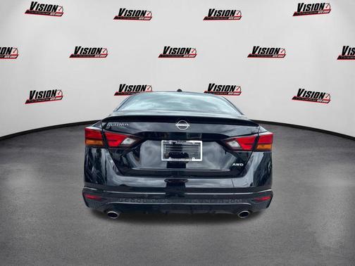 Super Black 2025 Nissan Altima 2.5 SV