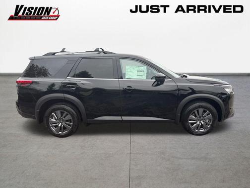 2025 Nissan Pathfinder SV 4WD